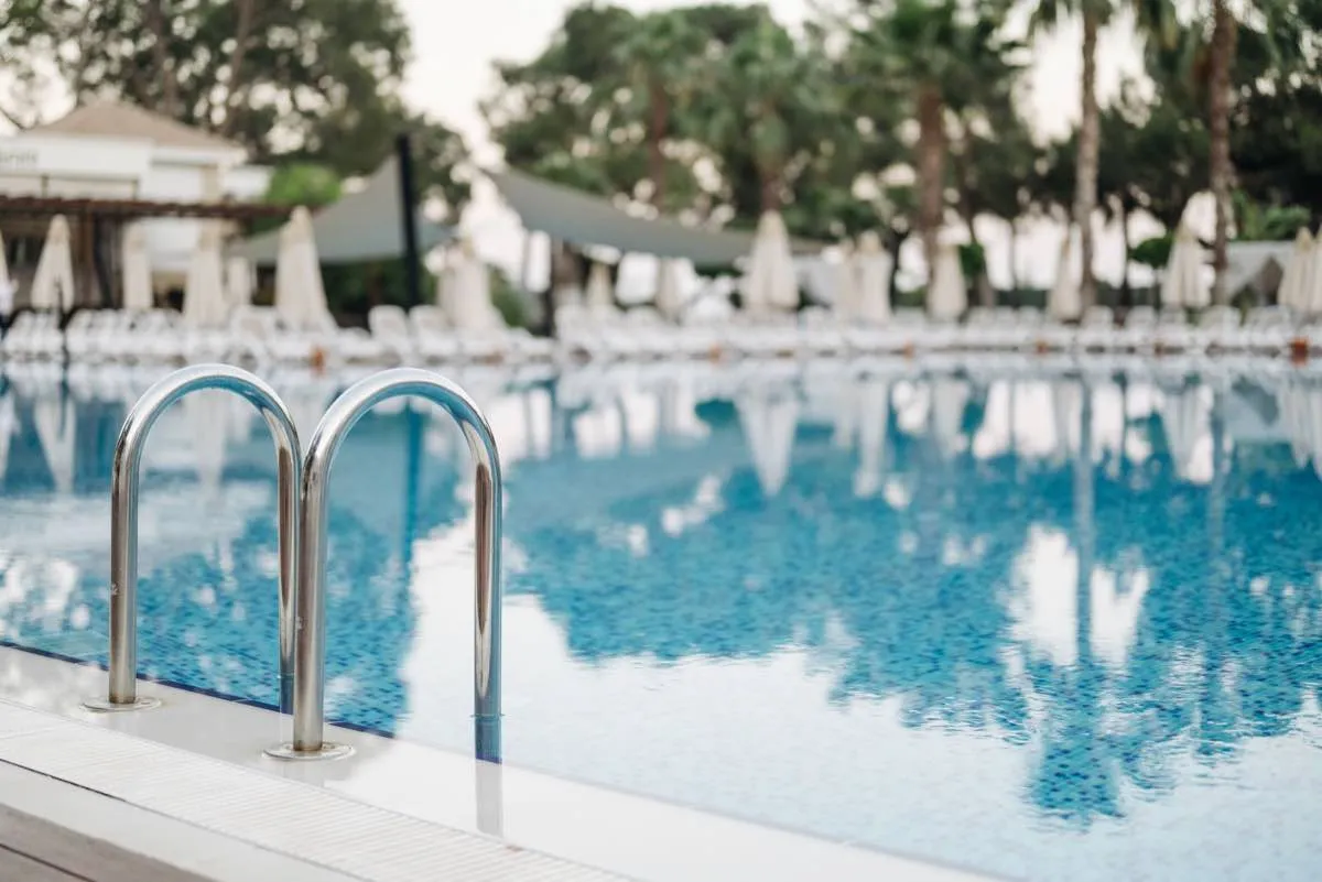 Commercial Pool Construction & Service in Santa Clarita, CA